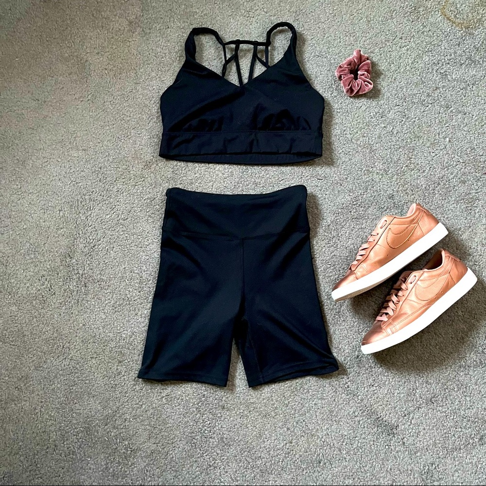 ✨NWOT Balance Collection High-Waist Bike Shorts